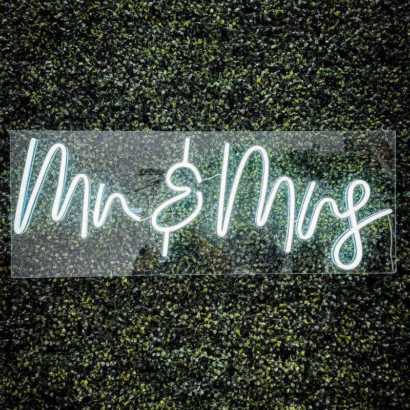 Mr & Mrs - Neon Sign